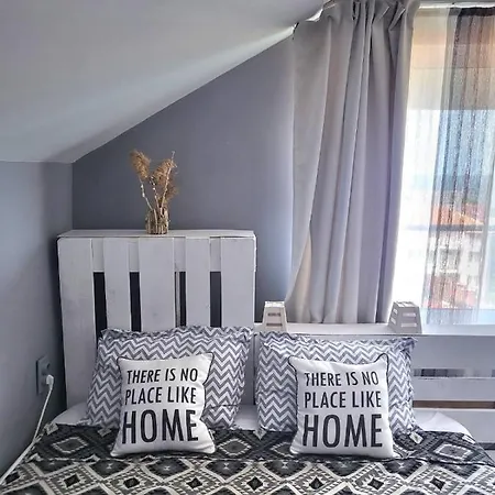 Penthouse Perla, Vasiliko *