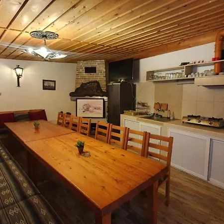 Appartement Penthouse Perla, Vasiliko