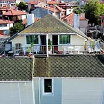 Penthouse Perla, Vasiliko *