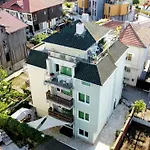 Penthouse Perla, Vasiliko Lejlighed