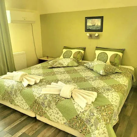 Penthouse Perla, Vasiliko Zarewo
