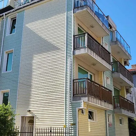 Apartment Penthouse Perla, Vasiliko