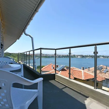 Penthouse Perla, Vasiliko דירה